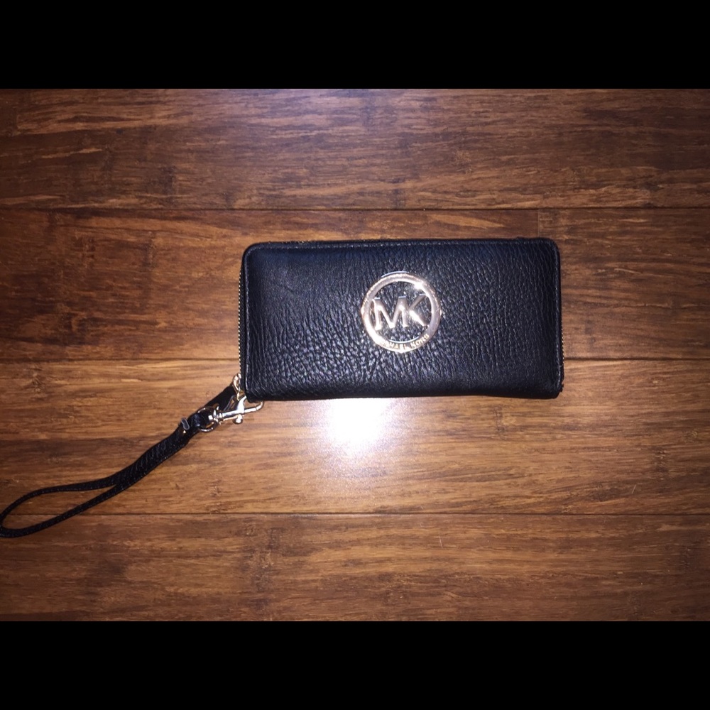BLACK MICHAEL KORS WALLET